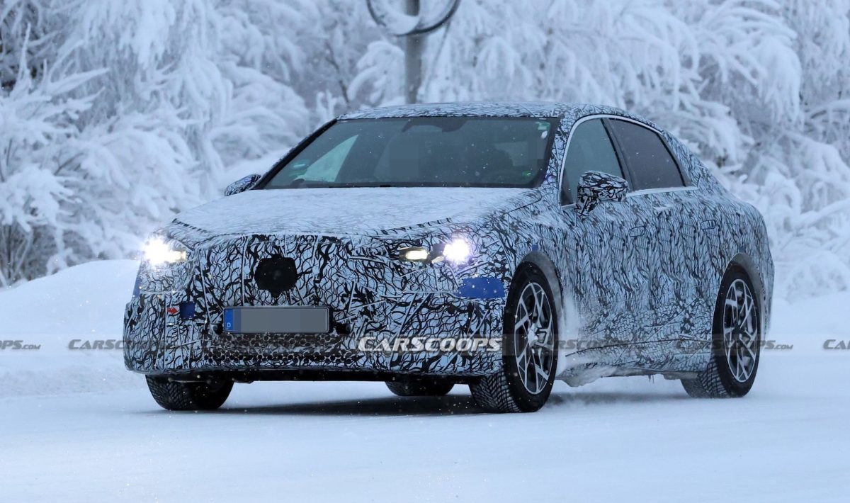 Перший електричний Mercedes C-Class: запас ходу понад 700 км та революційний салон - фото 1