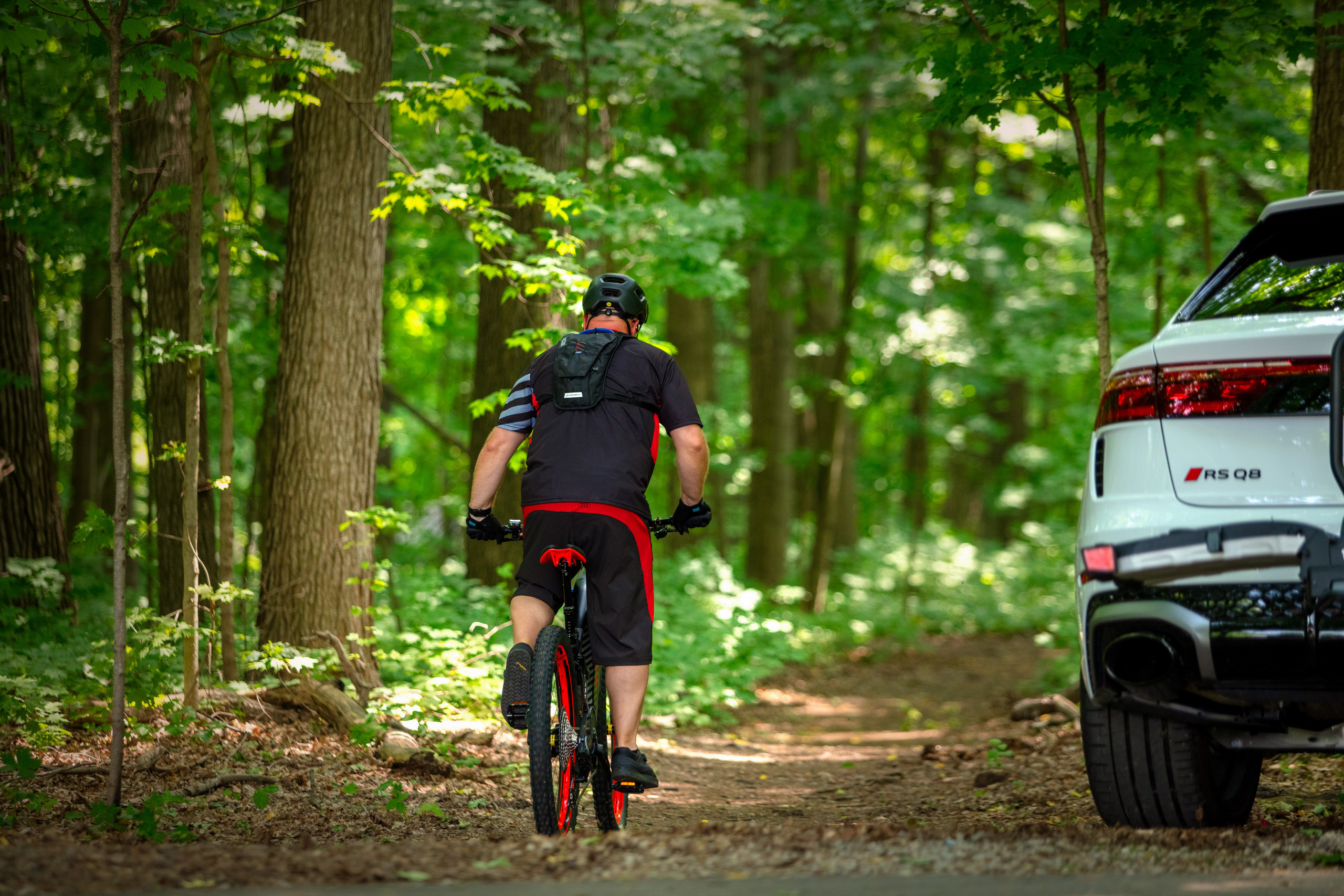 У США запровадили «драконівські» закони для електровелосипедів: тепер потрібні права, страховка та мотошолом - фото 3