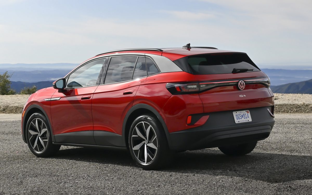 Volkswagen оголошує термінове відкликання ID.4: існує реальний ризик загоряння батареї - фото 1
