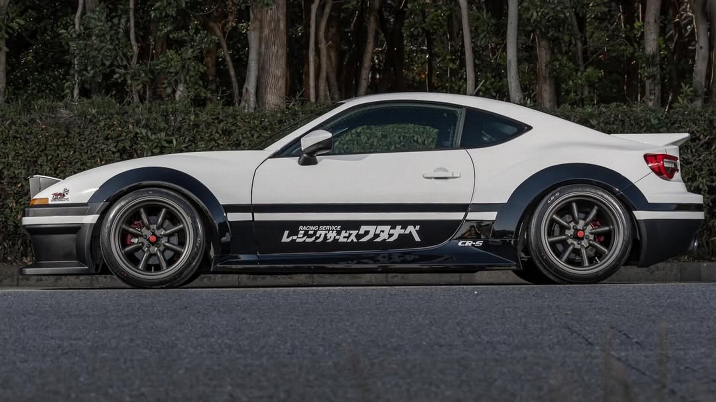 Сучасна Toyota 86 отримала культові висувні фари у стилі класичної AE86 - фото 2