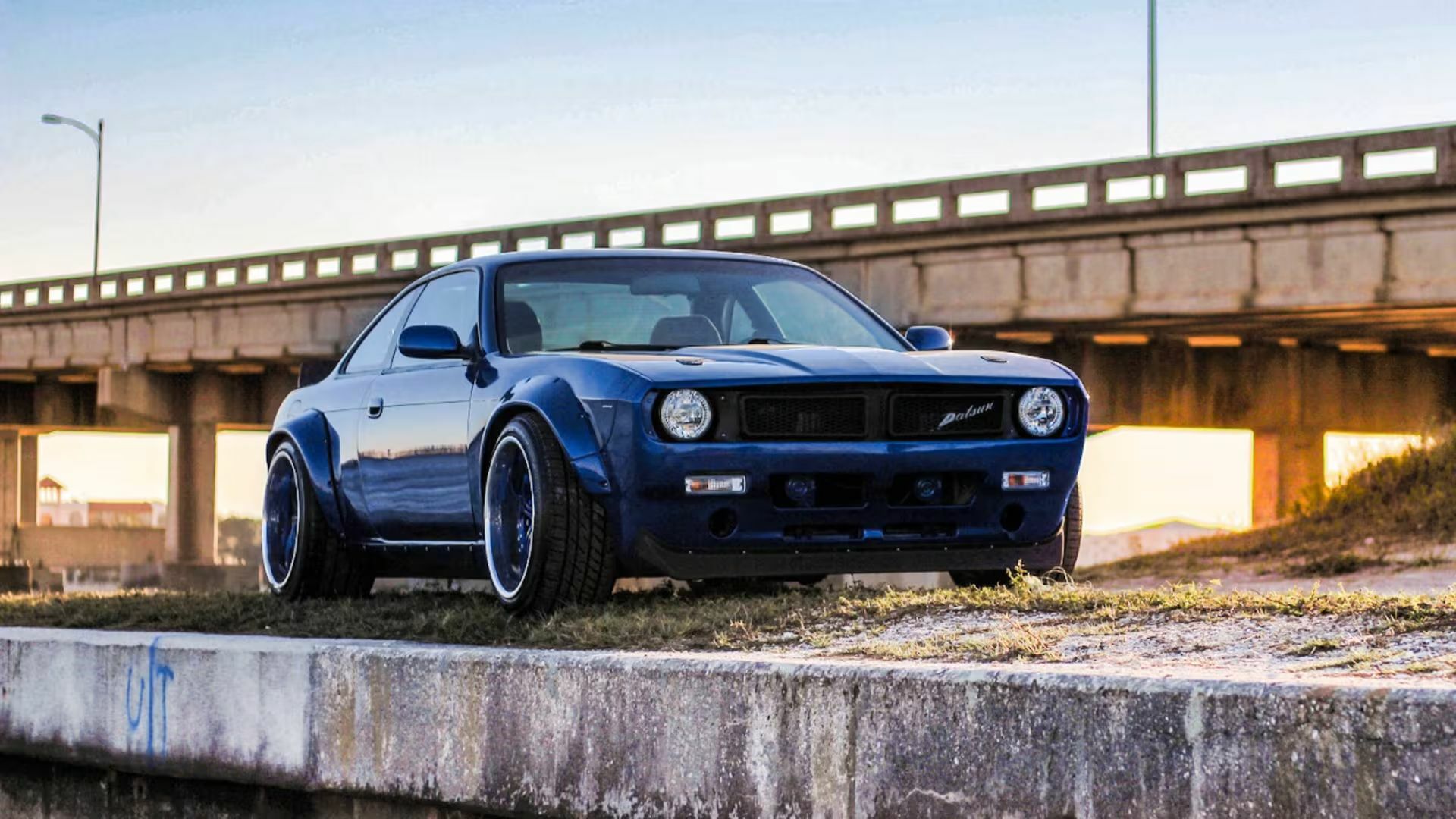 Унікальний гібрид стилів: Nissan 240SX з V8 та зовнішністю маслкара виставили на аукціон - фото 1