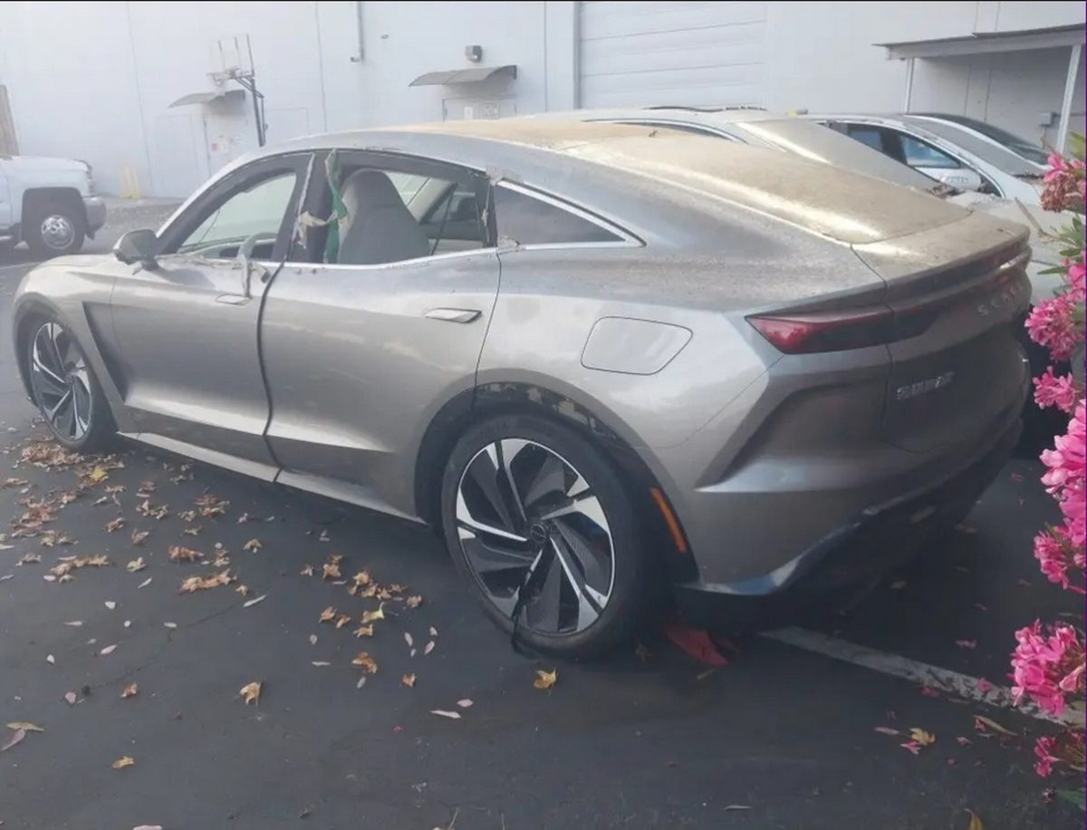 У Каліфорнії знайшли покинутий прототип «вбивці Tesla» потужністю 1000 кінських сил - фото 5