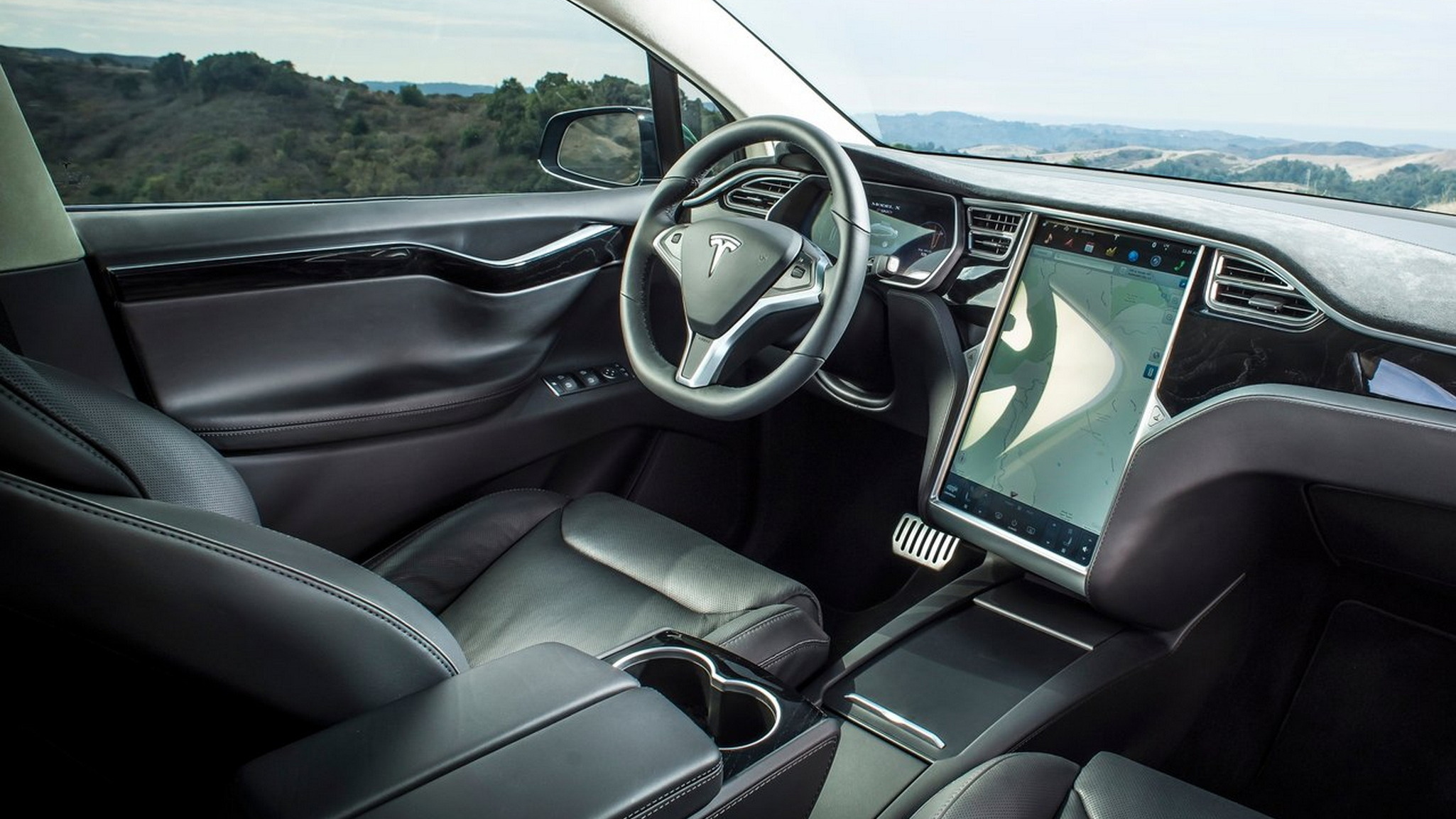 Tesla звинувачують у смертельній ДТП: родич загиблих подав позов через відмову автопілота - фото 1