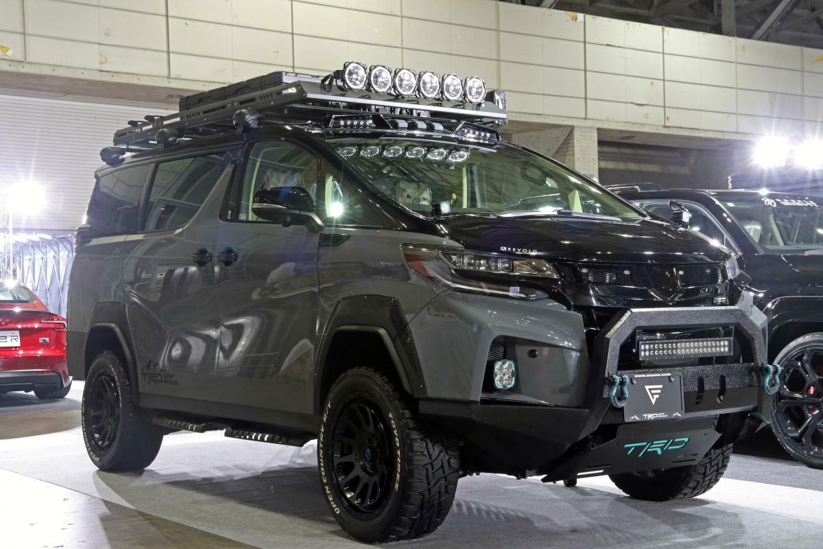 Toyota Alphard перетворили на екстремальний позашляховик: тюнінг, що ламає стереотипи - фото 2