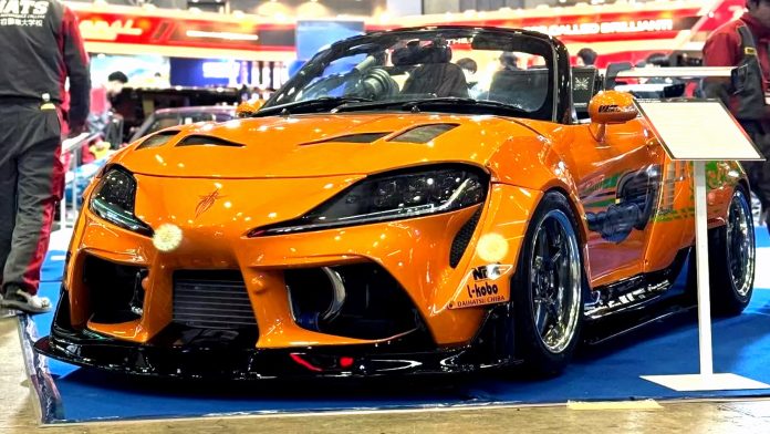 Студенти перетворили Daihatsu Copen на мініатюрну Toyota Supra: шалений проєкт для Токійського автосалону