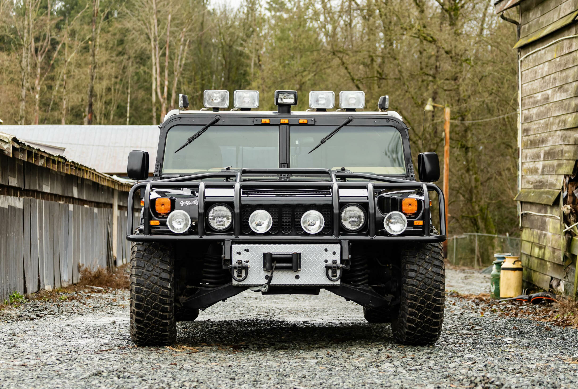 Hummer H1 Тупака Шакура виставили на аукціон: автомобіль легенди репу знову у продажу - фото 2