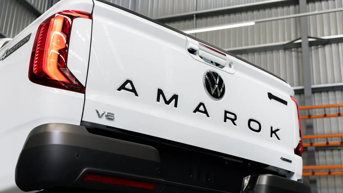 Volkswagen представив спортивну версію пікапа Amarok W600: акцент на асфальт, а не на бруд - фото 2
