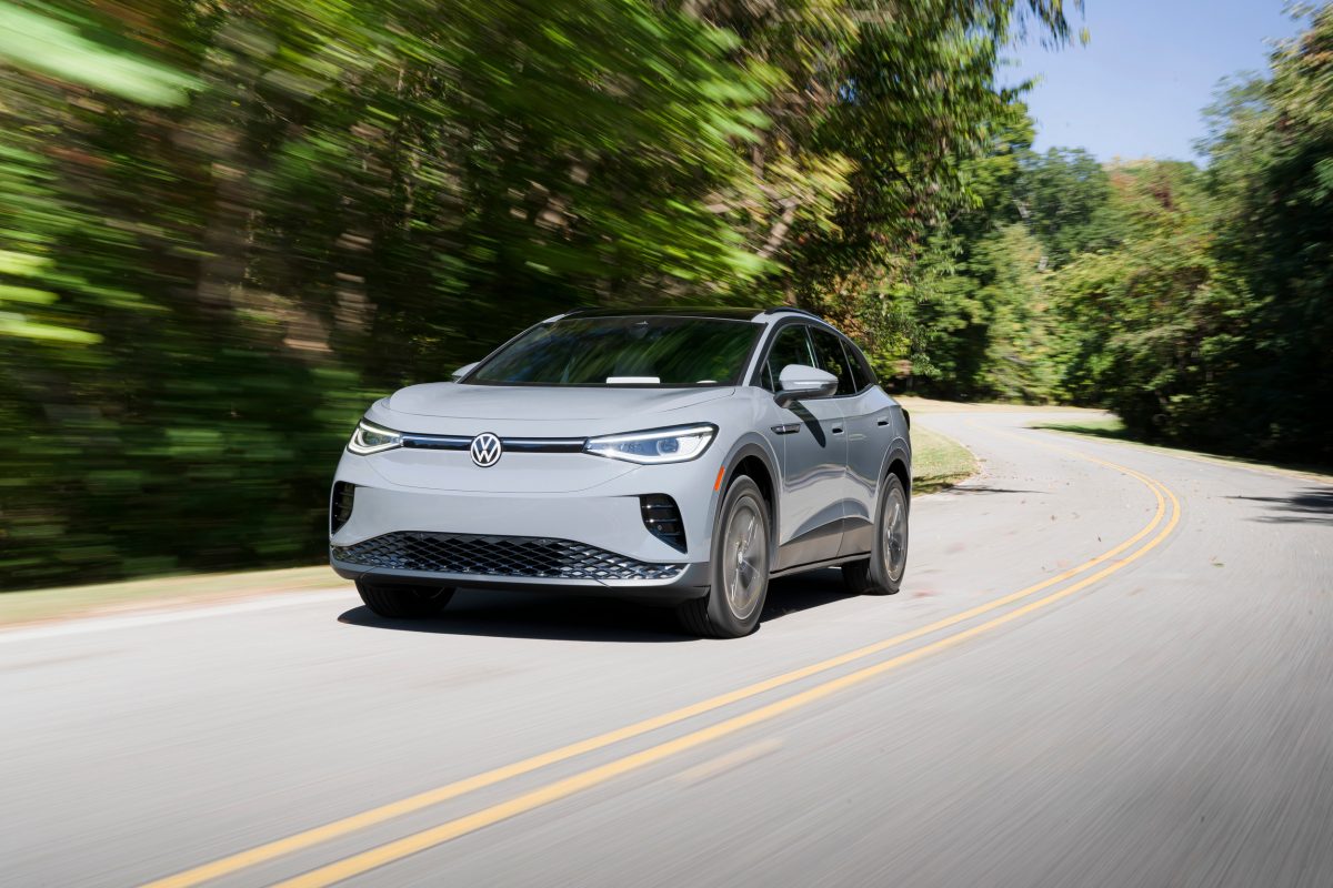 Volkswagen оголошує термінове відкликання ID.4: існує реальний ризик загоряння батареї - фото 2
