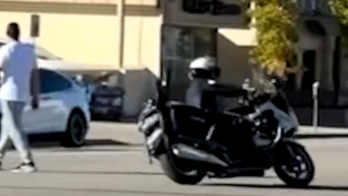 Поліцію Лос-Анджелеса звинуватили у «пастках»: копи навмисно виходять на дорогу, щоб штрафувати водіїв