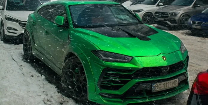 Рідкісний 782-сильний Lamborghini Urus помітили у Львові Рідкісний 782-сильний Lamborghini Urus помітили у Львові