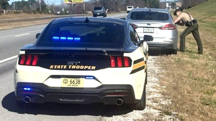 Скандал у США: поліція масово арештовує тверезих водіїв за нетверезу їзду Скандал у США: поліція масово арештовує тверезих водіїв за нетверезу їзду