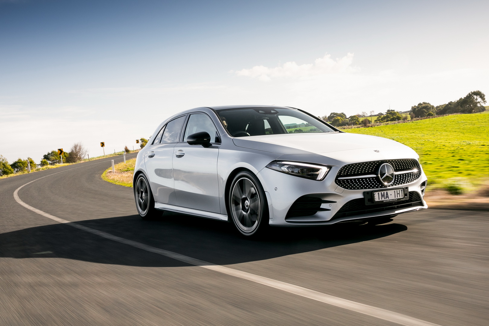 Mercedes-Benz подовжує життя A-Class до 2028 року, але забирає виробництво з Німеччини - фото 3