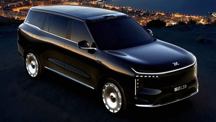 IM Motors представила велетенський кросовер LS9 Hyper: маневреність смарта та душ у багажнику IM Motors представила велетенський кросовер LS9 Hyper: маневреність смарта та душ у багажнику