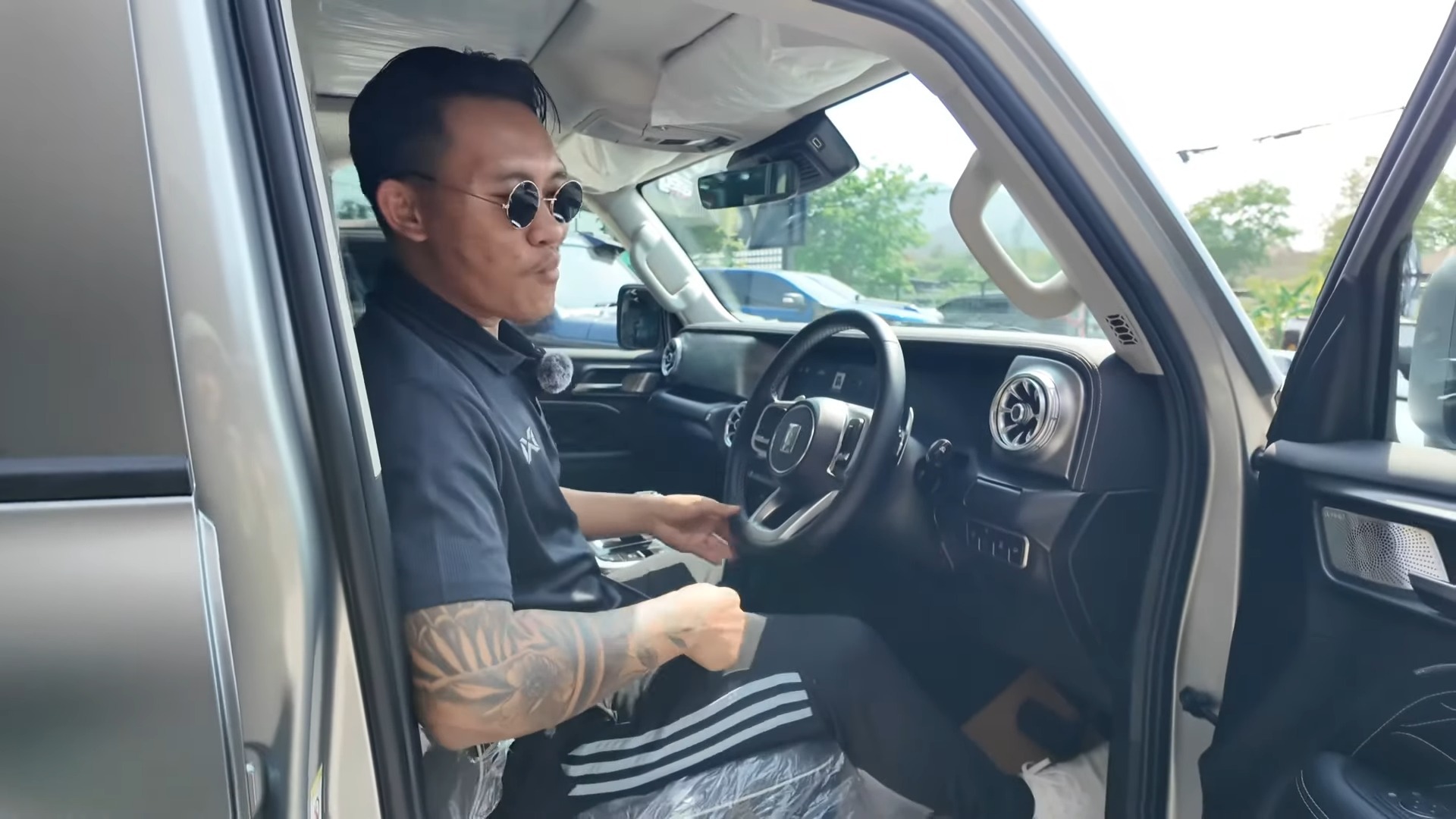 Ефектна підробка: у Таїланді перетворили китайський Tank 300 на копію Brabus G63 - фото 1