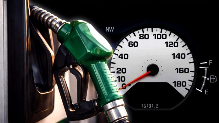 Експерти прогнозують рекордне зниження цін на пальне у 2026 році