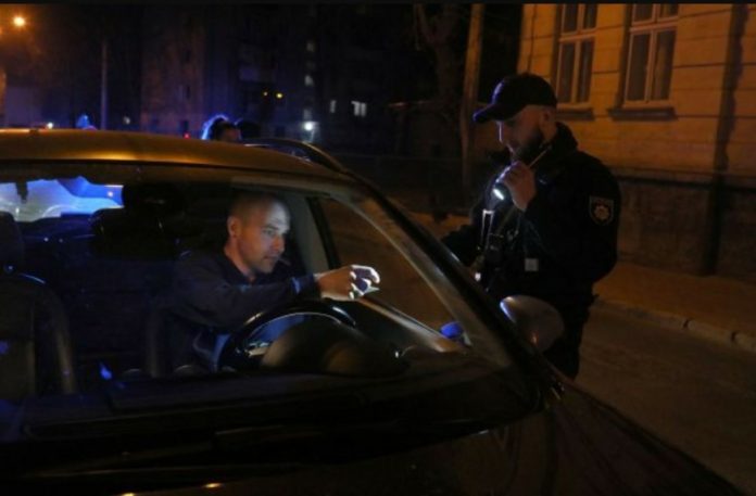 Комендантська година в блекаут: як дістатися безпеки