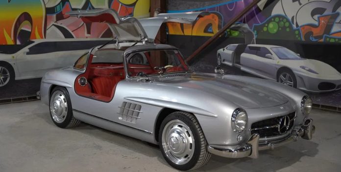 Легендарне «крило чайки» знову на дорогах України