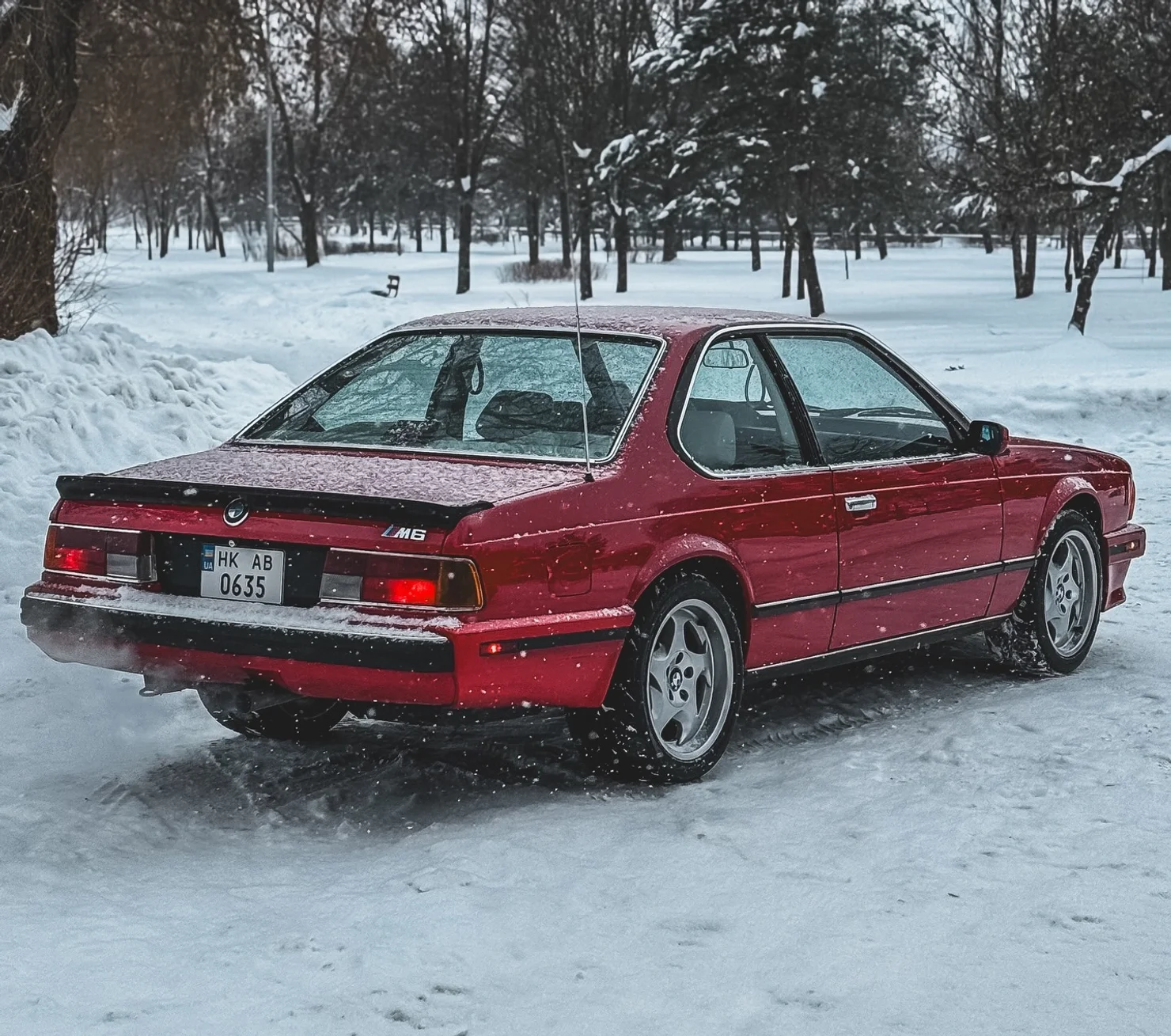 У Рівному їздить рідкісне BMW M6 із серцем від суперкара