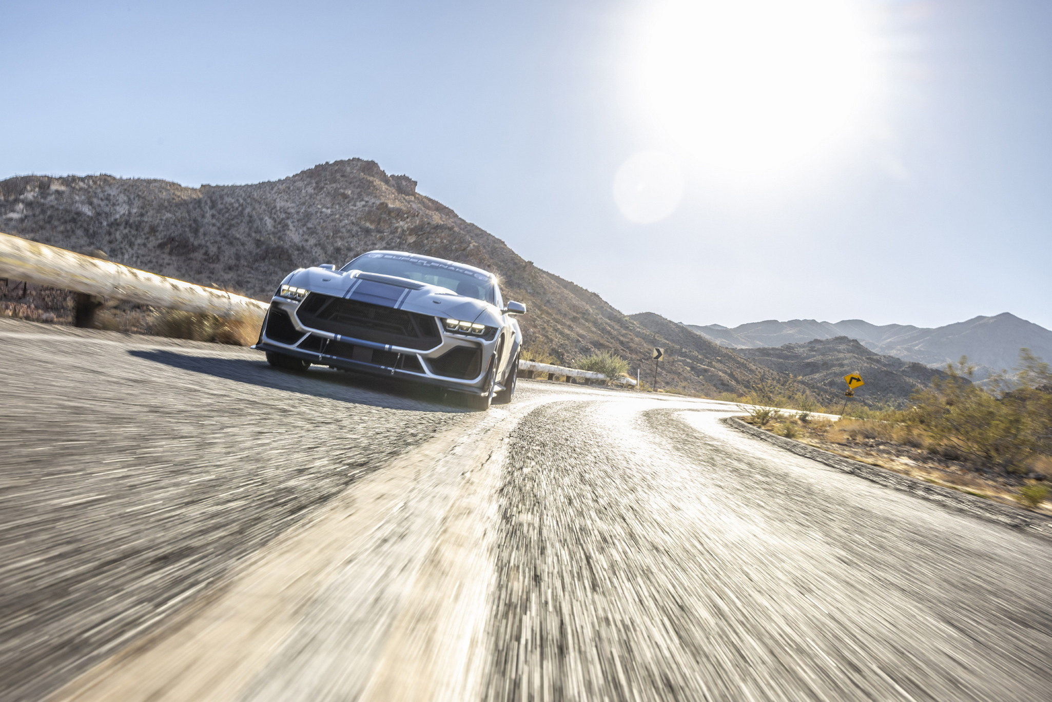 Shelby презентувала новий 830-сильний Mustang Super Snake: ціна та характеристики - фото 4