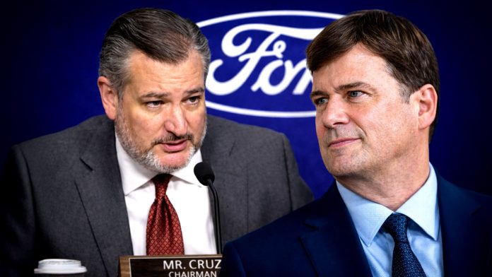 Сенатор Тед Круз звинуватив гендиректора Ford у боягузтві через відмову свідчити в Конгресі Сенатор Тед Круз звинуватив гендиректора Ford у боягузтві через відмову свідчити в Конгресі