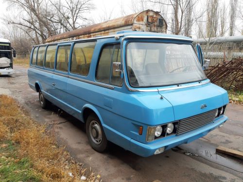 Автобус для еліти СРСР: рідкісний ЗІЛ на продаж