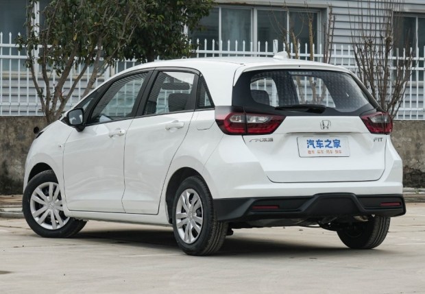 Довічна гарантія і ціна $9300: як Honda підкорила ринок