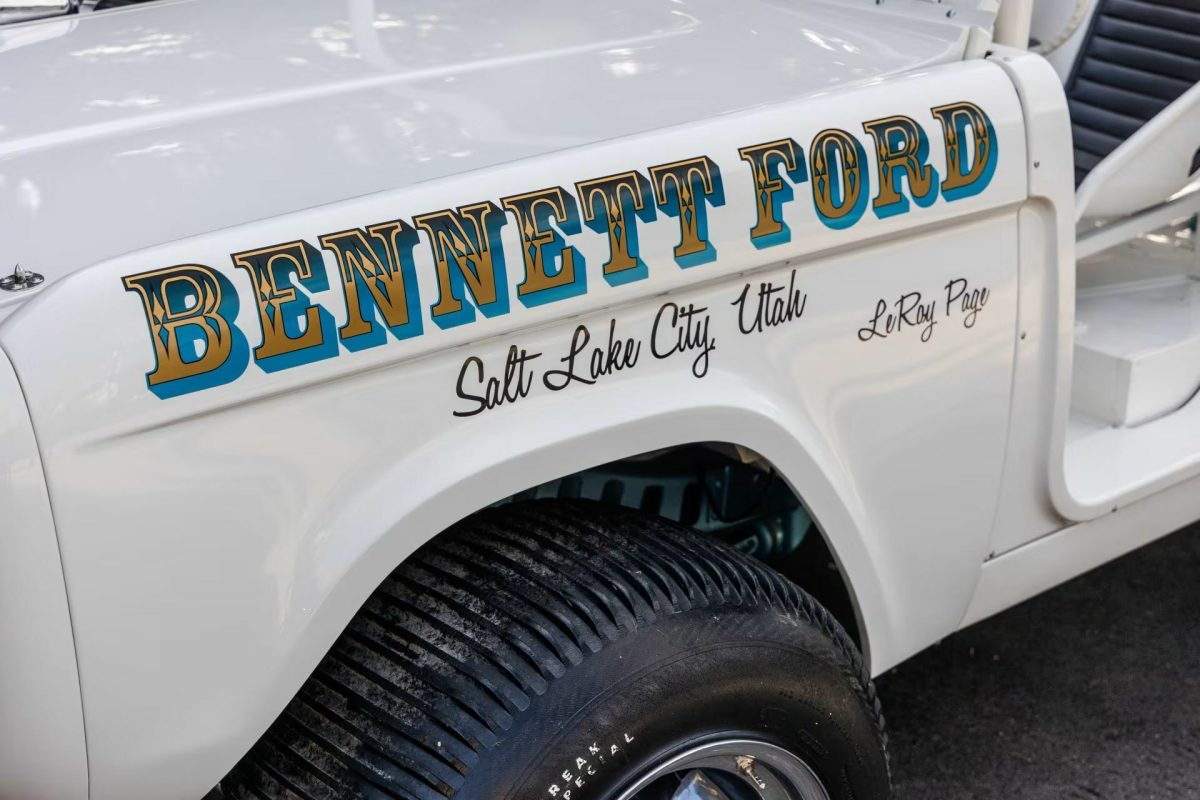 Унікальний драг-рейсер Ford Bronco 1966 року виставили на аукціон: у нього відсутні передні гальма - фото 6