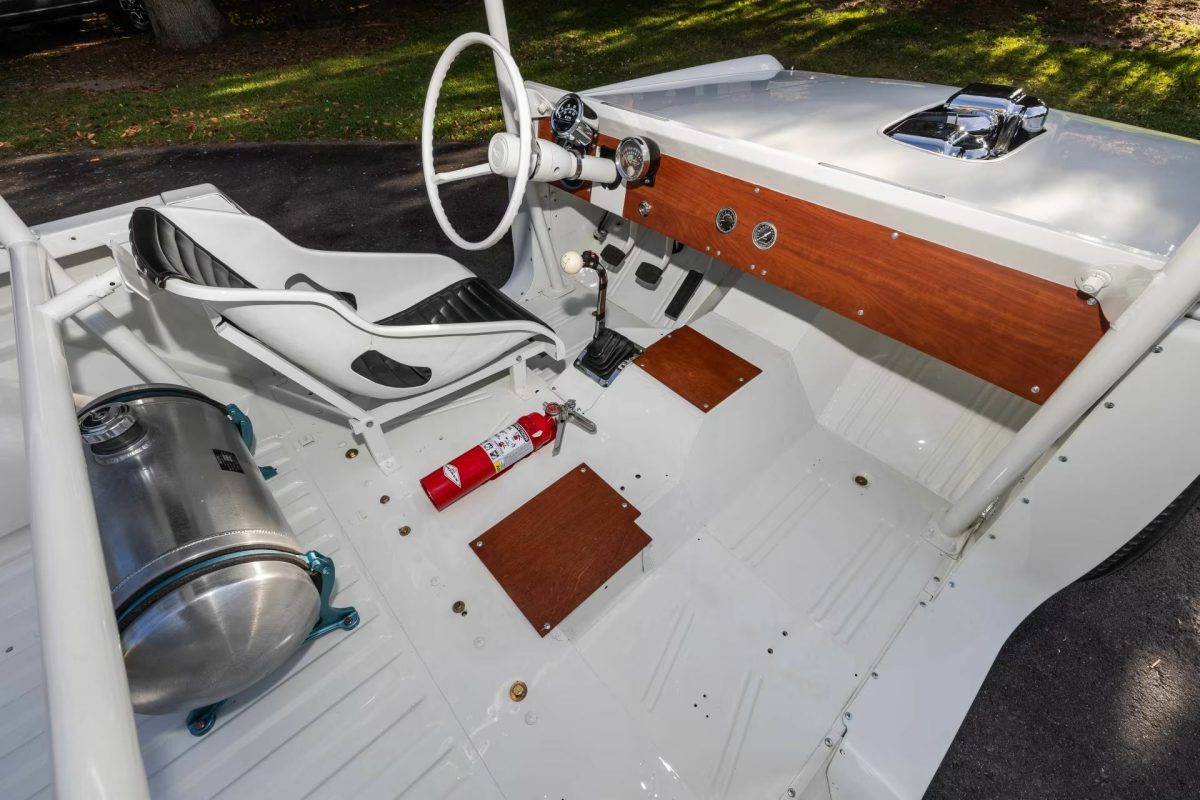 Унікальний драг-рейсер Ford Bronco 1966 року виставили на аукціон: у нього відсутні передні гальма - фото 8