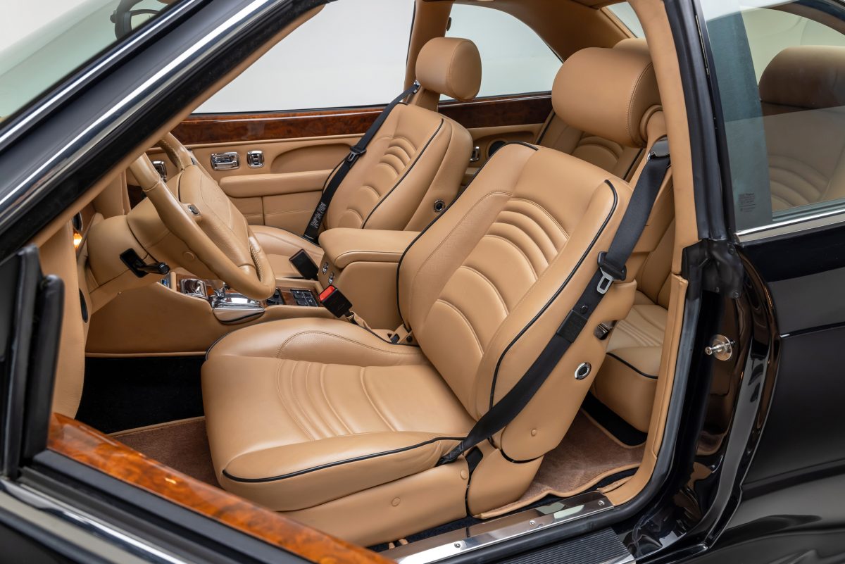 Унікальний Bentley Continental SC з мізерним пробігом виставили на продаж: скільки коштує раритет - фото 5