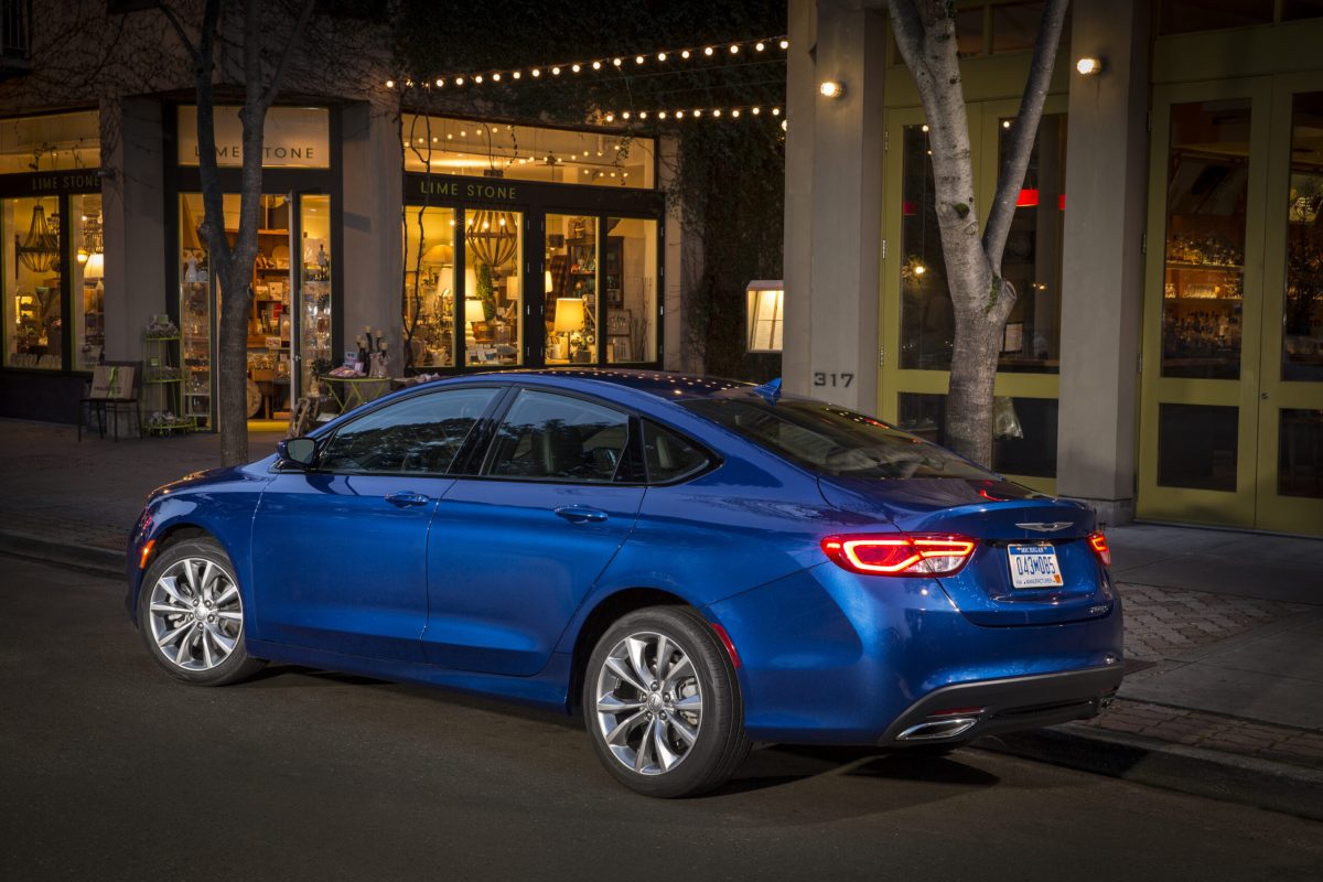 Власники Chrysler 200 отримають розширену гарантію та компенсації через судовий позов - фото 4