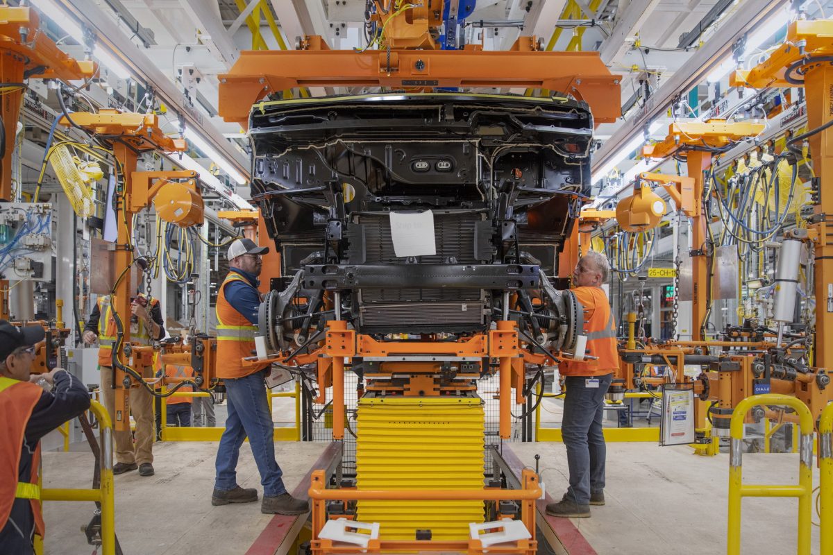 Електричні фургони GM BrightDrop можуть отримати друге життя: європейці планують викупити завод - фото 5