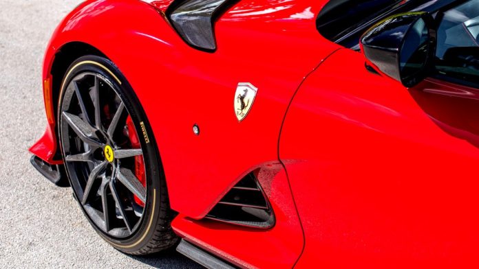 Рідкісний Ferrari 812 Competizione A продають за ціною, що втричі перевищує початкову Рідкісний Ferrari 812 Competizione A продають за ціною, що втричі перевищує початкову