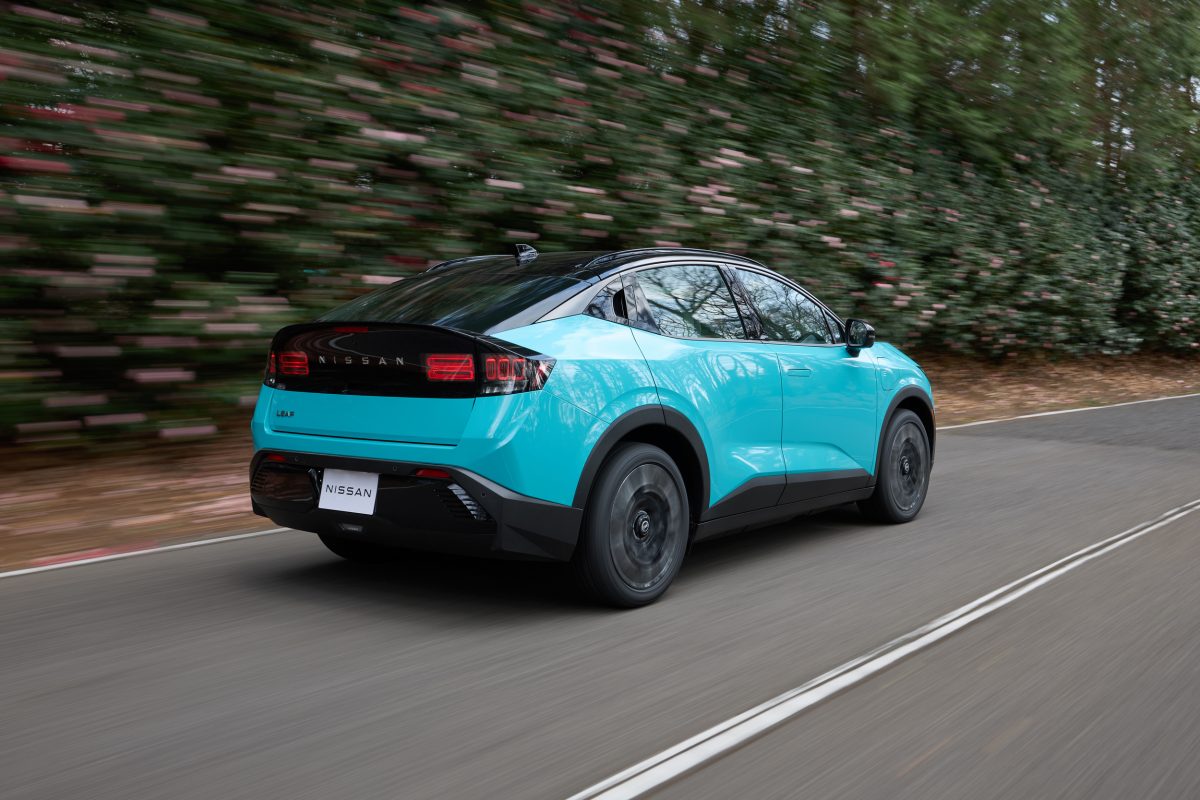 Nissan відклав випуск найдешевшої версії нового Leaf: майбутнє бюджетного електрокара під питанням - фото 5