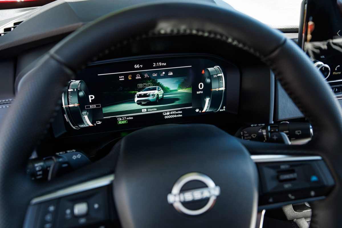 Nissan назвав ціни на плагін-гібрид Rogue 2026: близнюк Mitsubishi Outlander виявився дорожчим - фото 6