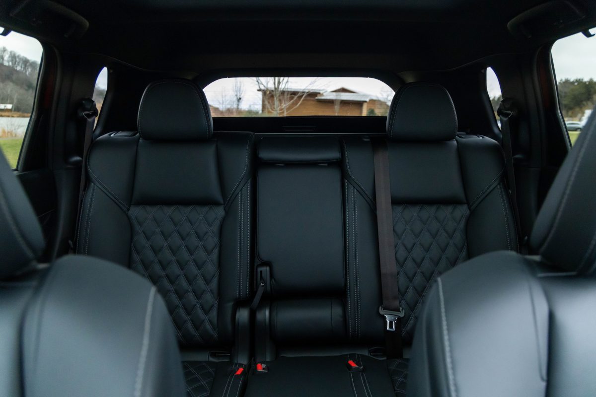 Nissan назвав ціни на плагін-гібрид Rogue 2026: близнюк Mitsubishi Outlander виявився дорожчим - фото 4