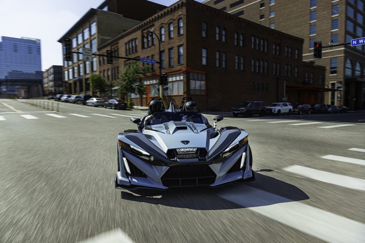 Polaris випустила ефектну спецверсію трицикла Slingshot Signature Edition - фото 4