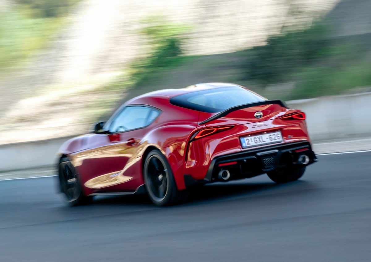 BMW відкликає понад півмільйона авто через загрозу пожежі: у списку також Toyota Supra - фото 1