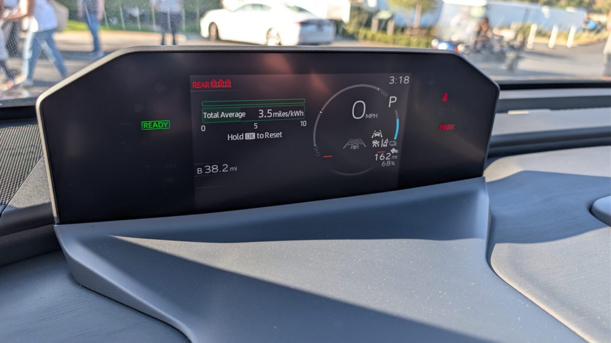 Toyota bZ Woodland: електричний кросовер із динамікою спорткара та практичністю універсала - фото 7