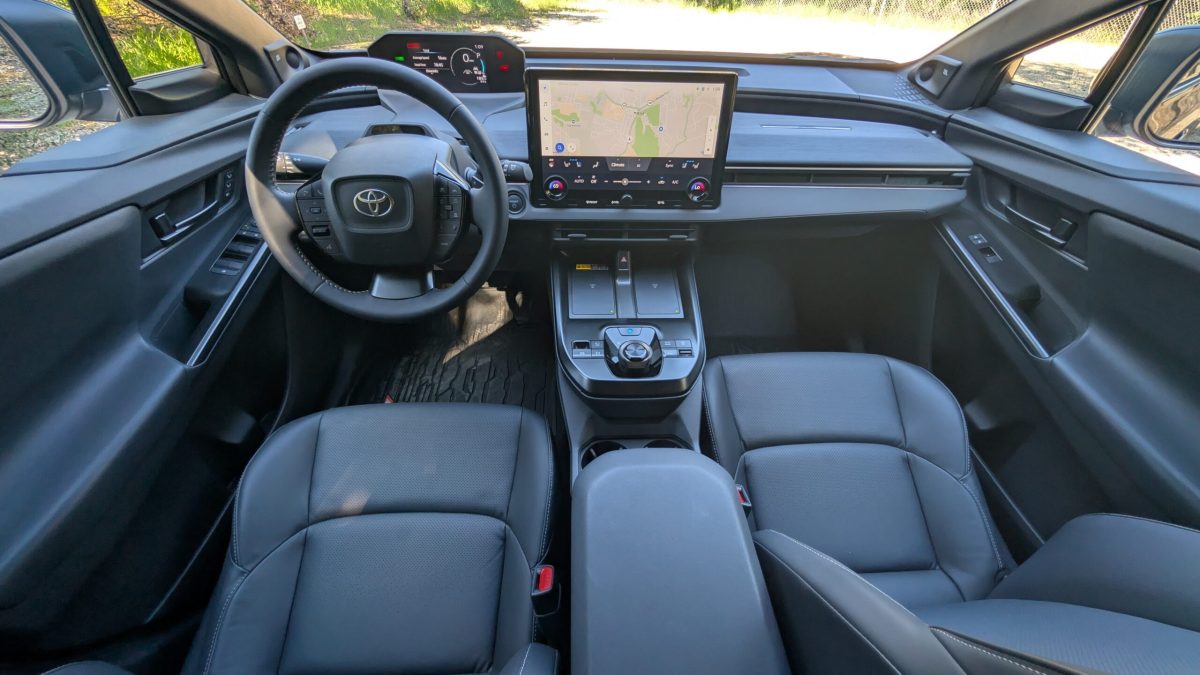 Toyota bZ Woodland: електричний кросовер із динамікою спорткара та практичністю універсала - фото 2