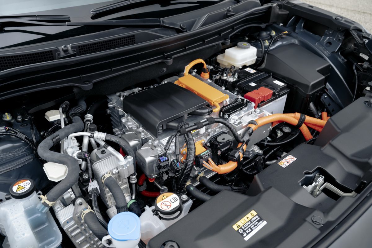 Toyota готує рекордне збільшення виробництва гібридів: плани до 2028 року - фото 2