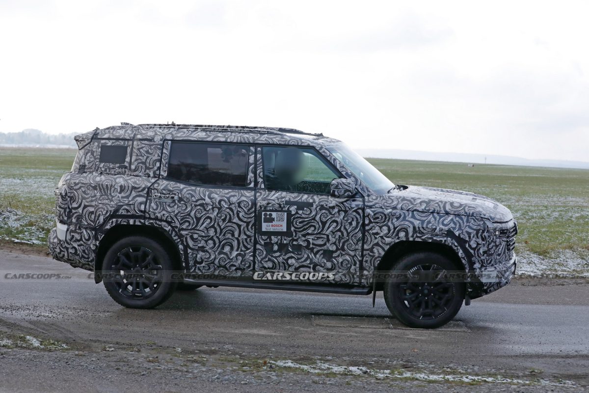 Легенда повертається: новий Mitsubishi Pajero вперше помітили на дорожніх тестах - фото 1