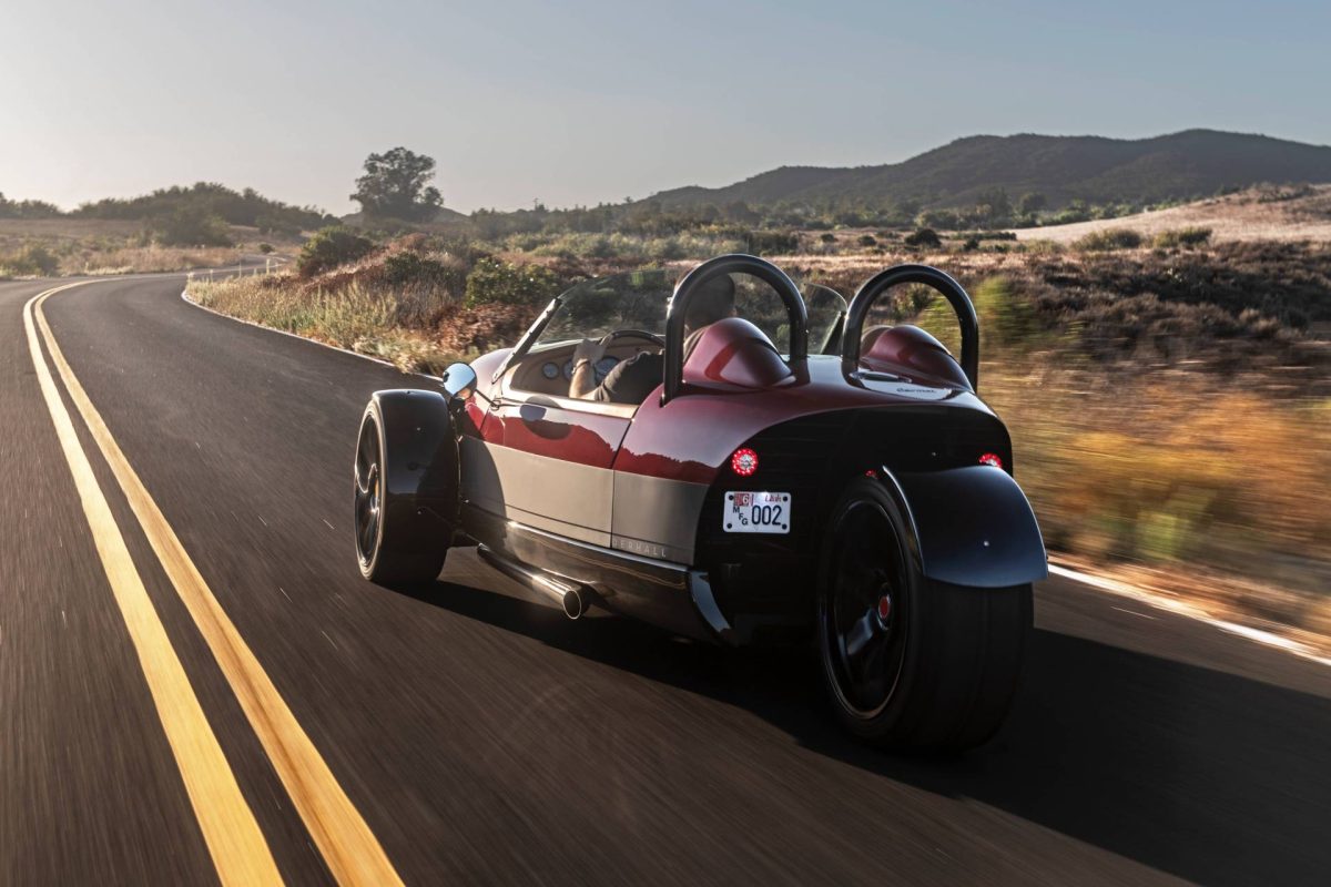 Новий законопроєкт у США загрожує знищити клас триколісних авто на кшталт Polaris Slingshot - фото 8