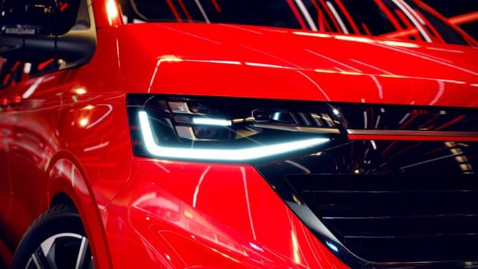 Volkswagen представив новий Transporter Sportline: агресивний дизайн та занижена підвіска