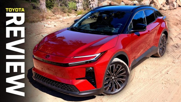 Toyota відродила C-HR як потужний електрокар: швидша за GR Corolla, але з нюансами