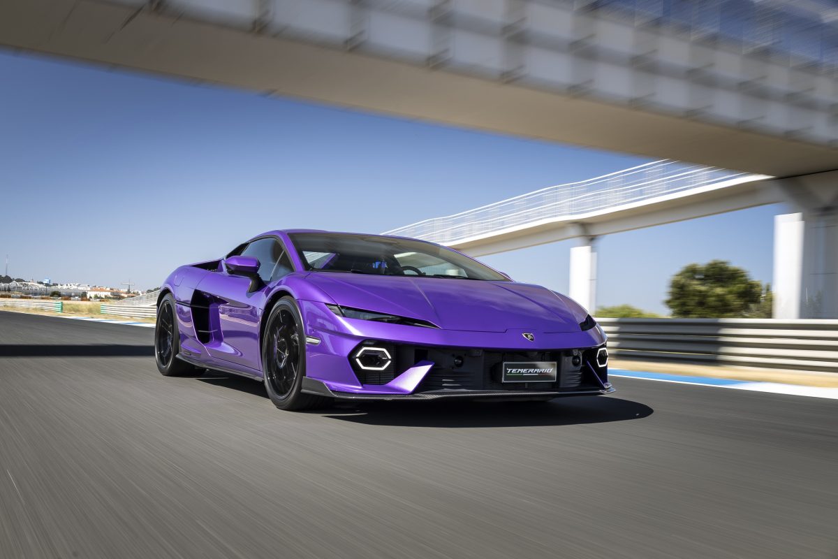 Lamborghini Temerario шокував динамікою: новітній гібрид випередив Ferrari SF90 у гонці на чверть милі - фото 2