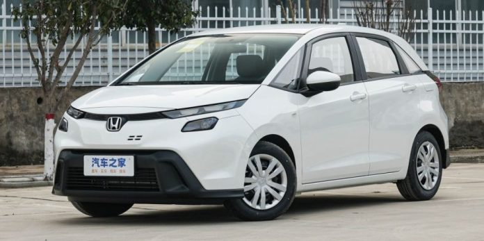 Довічна гарантія і ціна $9300: як Honda підкорила ринок