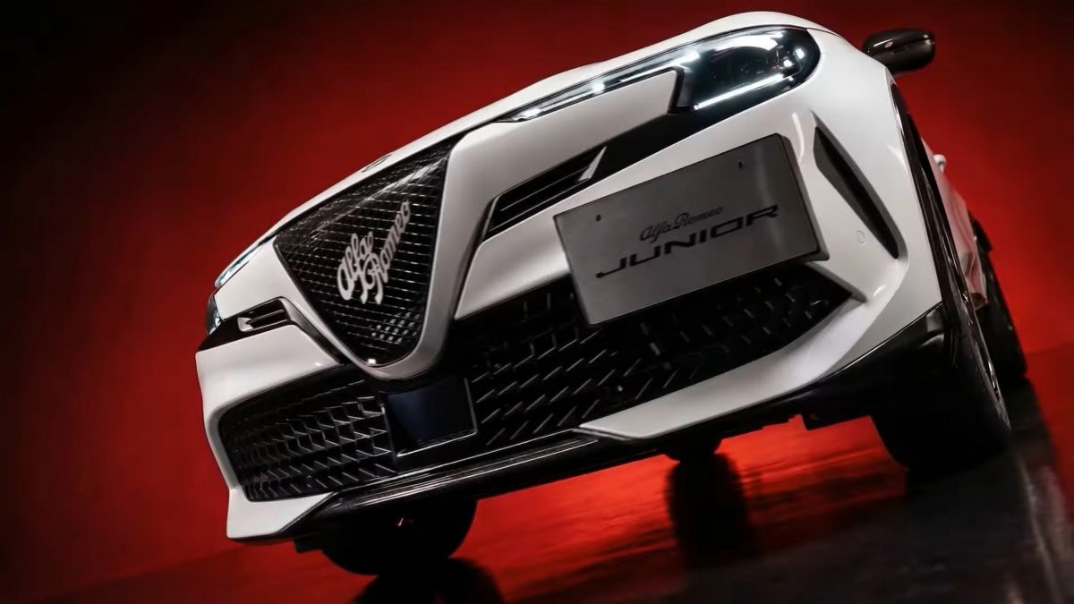 Alfa Romeo Junior отримав ексклюзивну версію та повернув «фірмову» особливість, від якої відмовились у Європі - фото 5