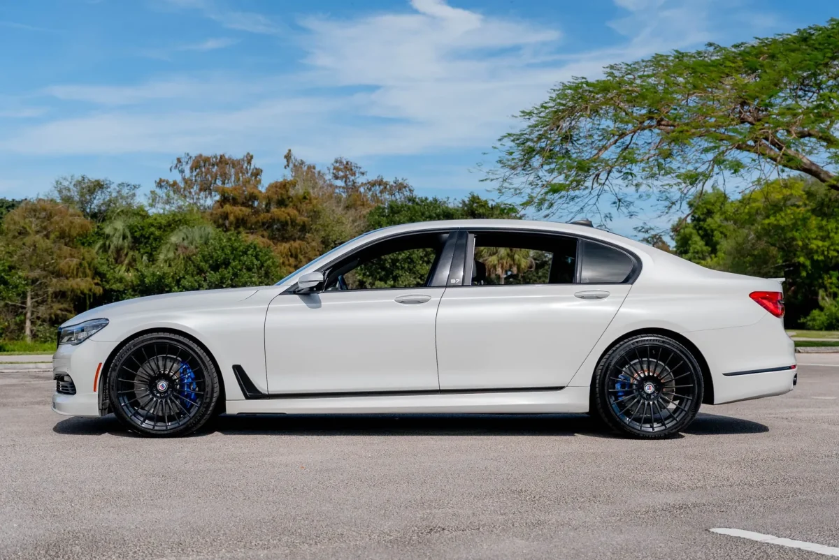 Розкішний Alpina B7 за ціною Toyota Camry: у чому підступ? - фото 2