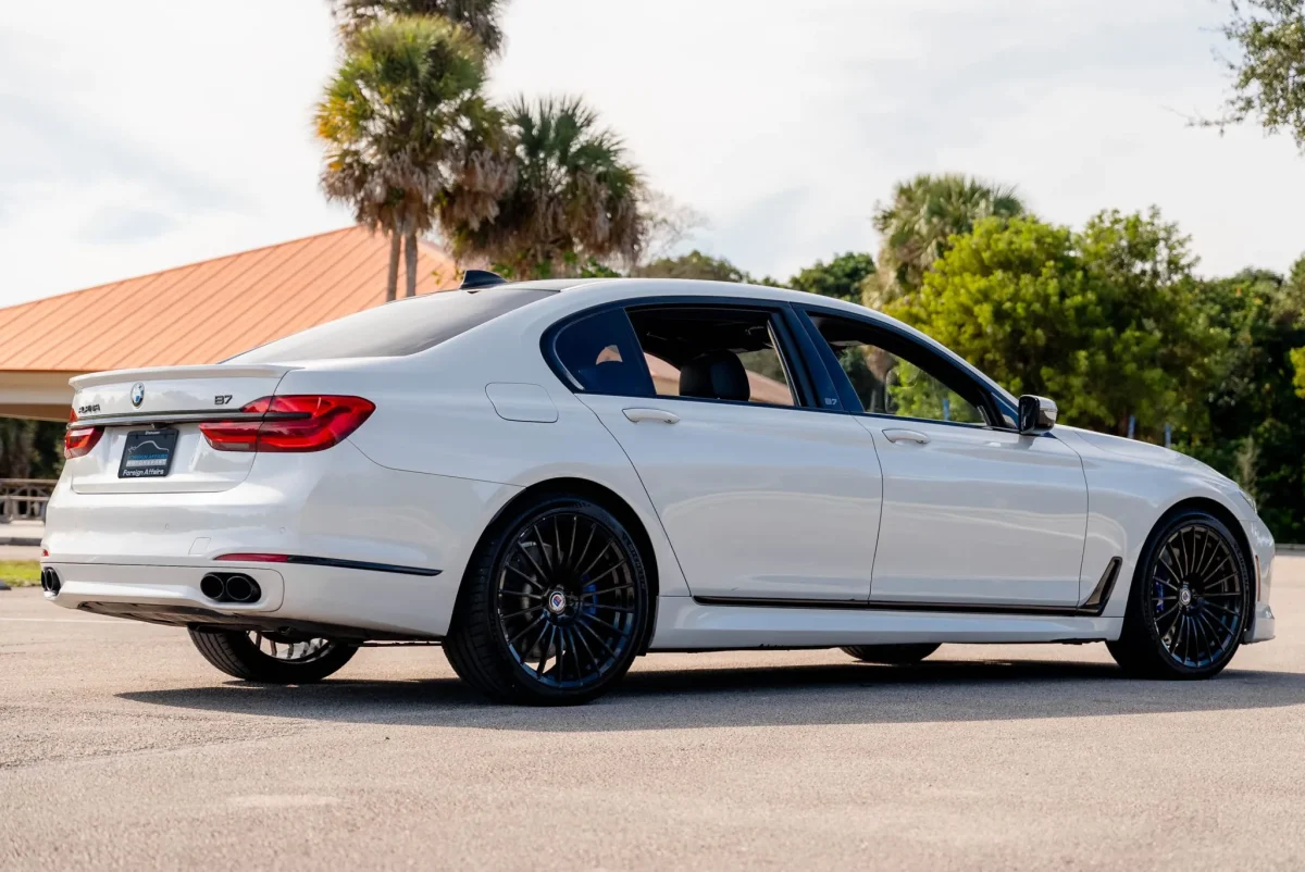 Розкішний Alpina B7 за ціною Toyota Camry: у чому підступ? - фото 5