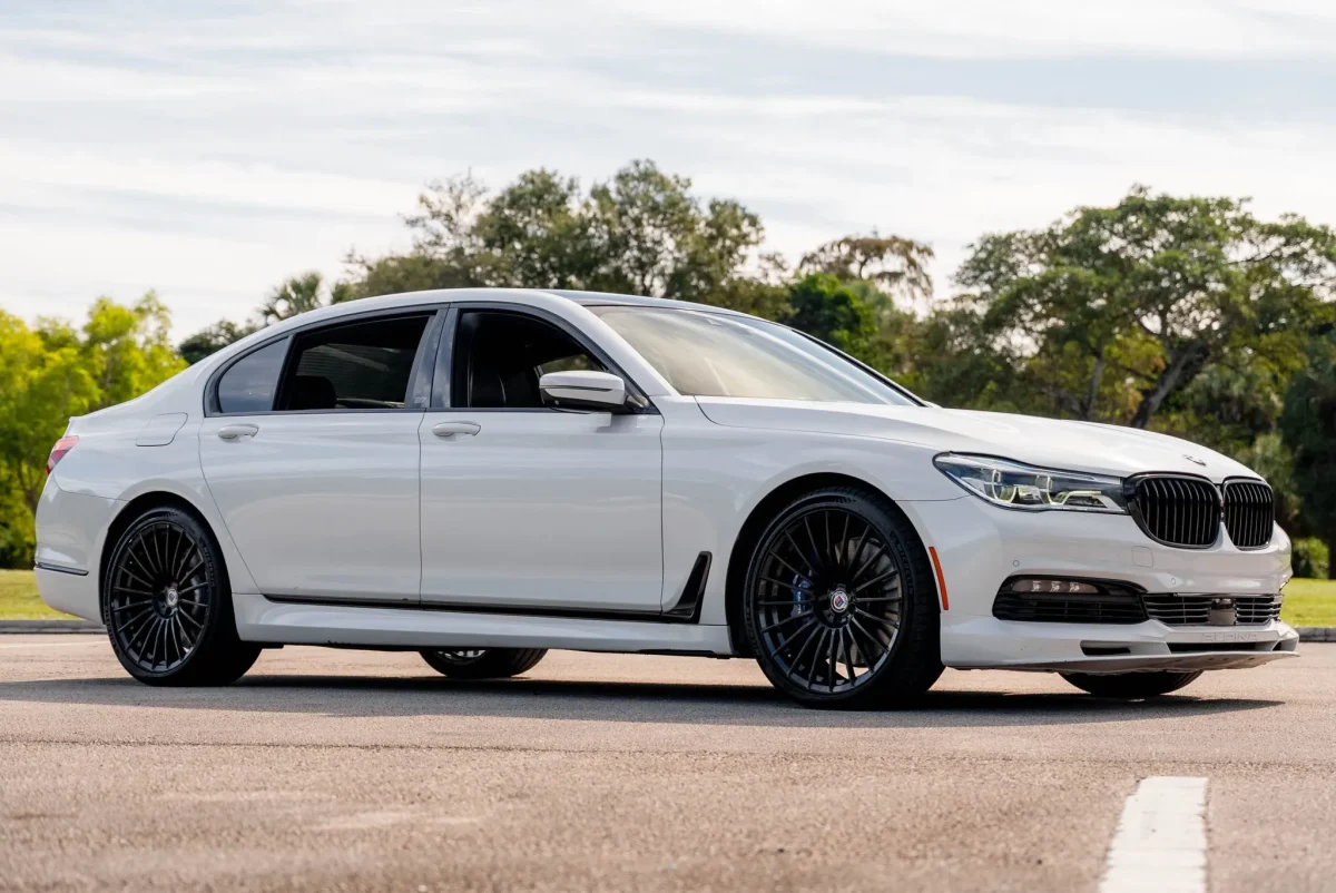 Розкішний Alpina B7 за ціною Toyota Camry: у чому підступ? - фото 7